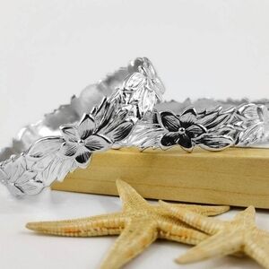 14mm Silver Mali'e Hawaiian Plumeria 1 (one) Bracelet.